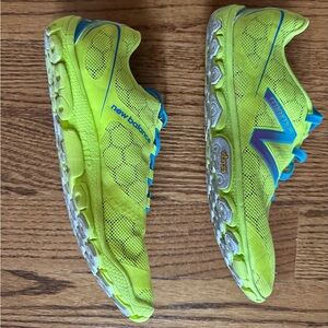 New Balance Neon Yellow Men’s Running Flats with Blue Accents
